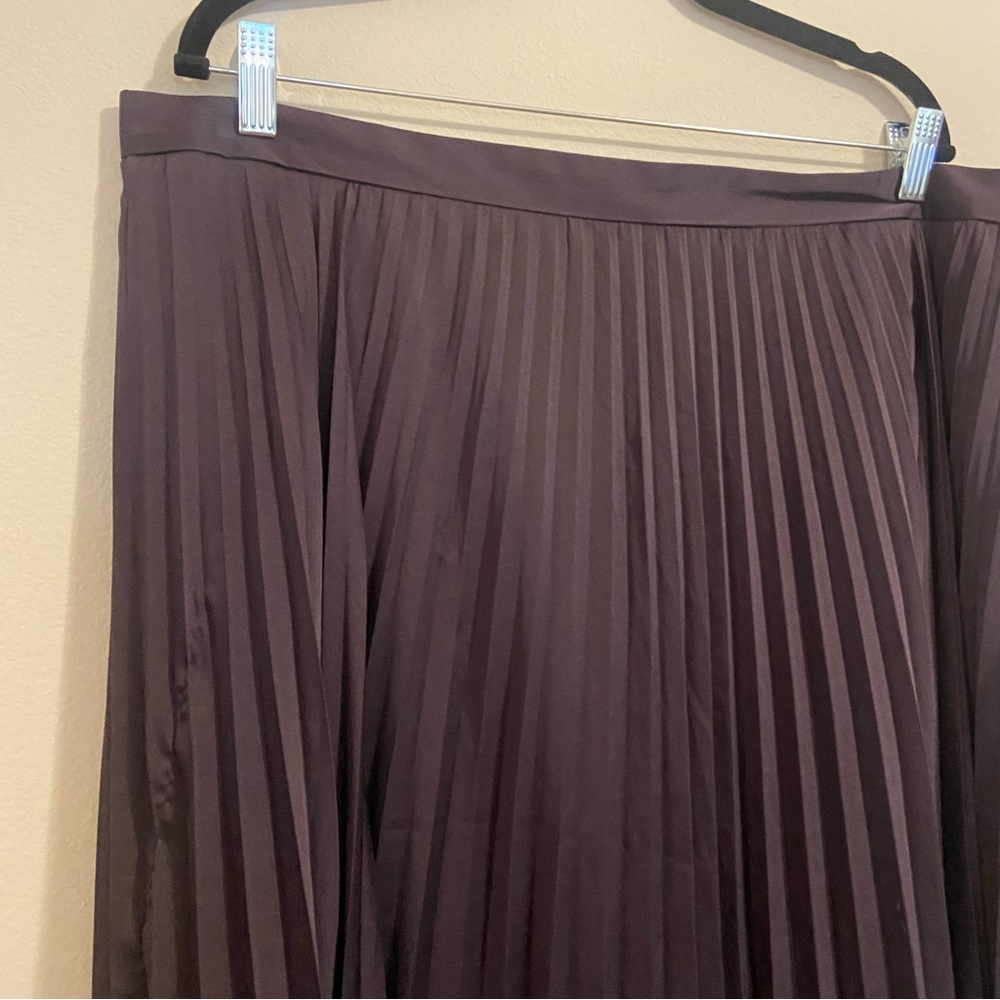 Ann Taylor Deep Purple Midi Skirt - Picture 5 of 11
